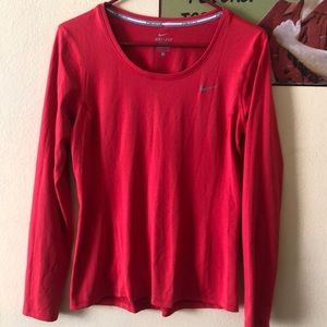 Athletic long sleeve shirt